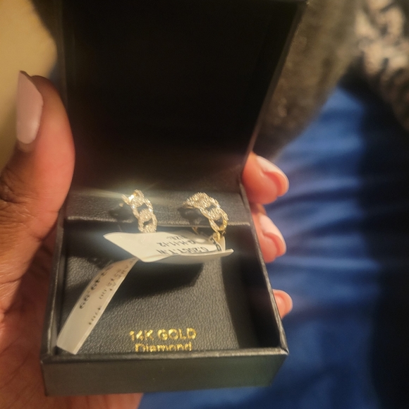 Diamond Cuban Link earrings - Picture 2 of 3